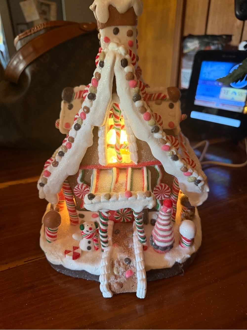 Kurt Adler Lighted Gingerbread Cottage in White, Red, Green